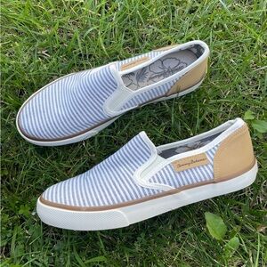 Tommy Bahama Women Low Top Slip On Sneakers Size6.5